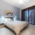 High End 2 Bedroom St Julians Appartamento