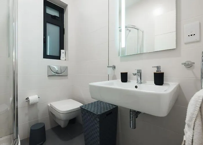 High End 2 Bedroom St Julians *