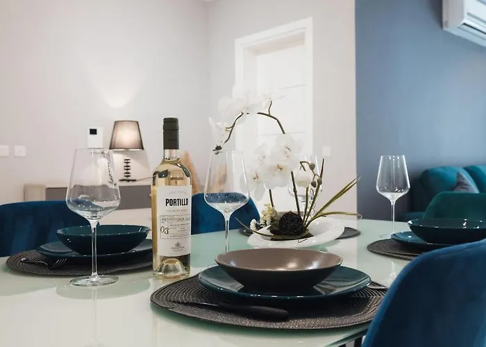 High End 2 Bedroom St Julians * Сент Джулианс