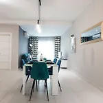 High End 2 Bedroom St Julians